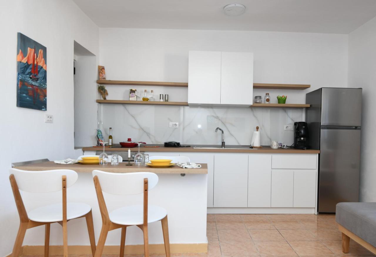 Rondine Studio Apartment Tirana Zewnętrze zdjęcie