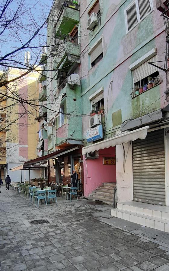 Rondine Studio Apartment Tirana Zewnętrze zdjęcie