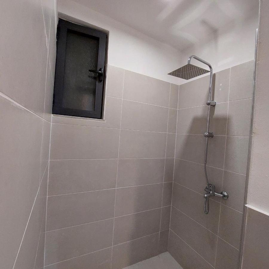 Rondine Studio Apartment Tirana Zewnętrze zdjęcie